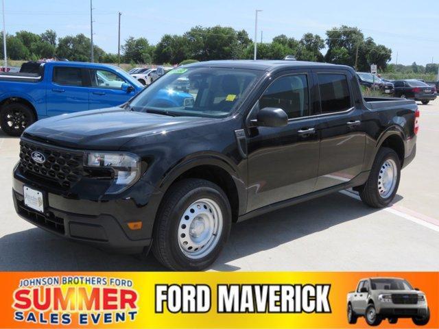 new 2025 Ford Maverick car, priced at $29,940