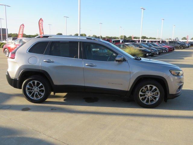 used 2019 Jeep Cherokee car, priced at $14,399