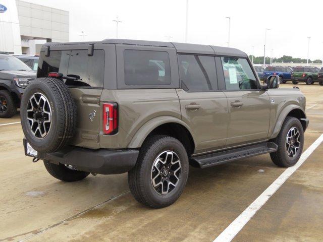 new 2025 Ford Bronco car, priced at $53,544