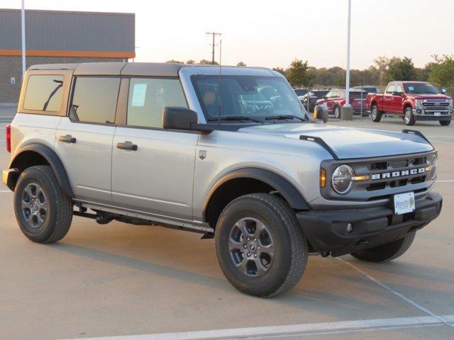 new 2024 Ford Bronco car, priced at $45,663