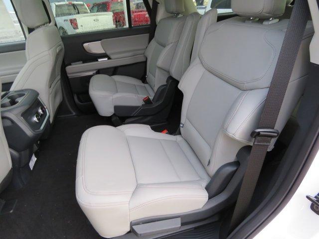 new 2025 Ford Expedition car, priced at $68,002