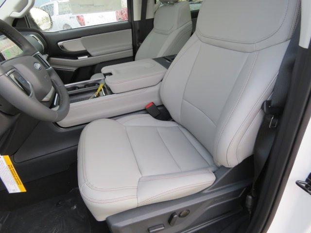 new 2025 Ford Expedition car, priced at $68,002