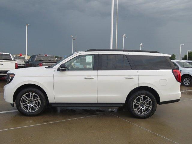 new 2025 Ford Expedition car, priced at $68,002