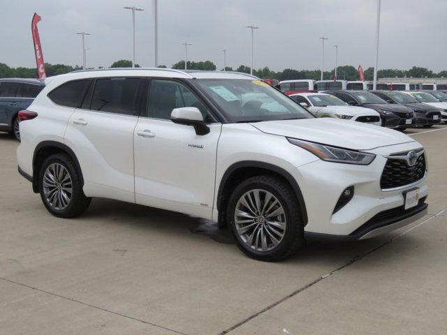 used 2021 Toyota Highlander Hybrid car, priced at $42,550