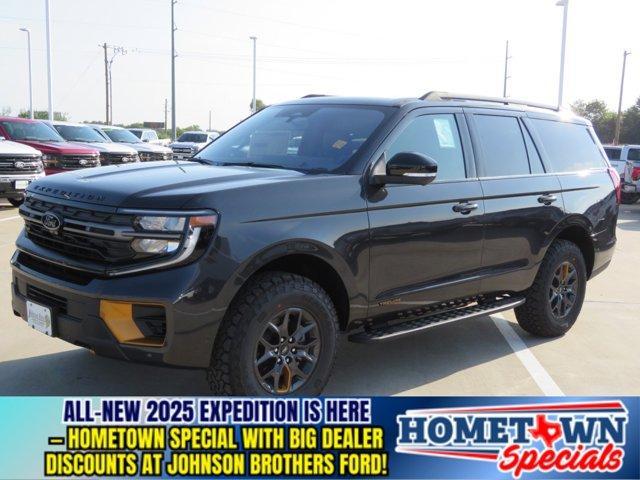 new 2025 Ford Expedition car, priced at $80,847