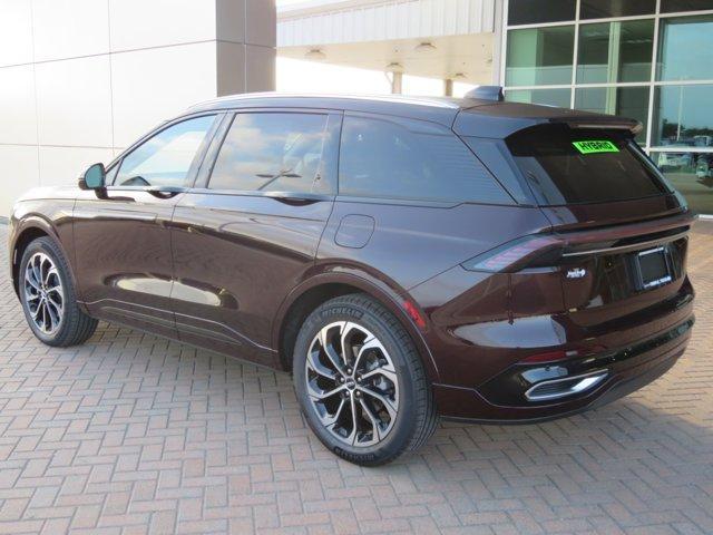 new 2025 Lincoln Nautilus car, priced at $67,525