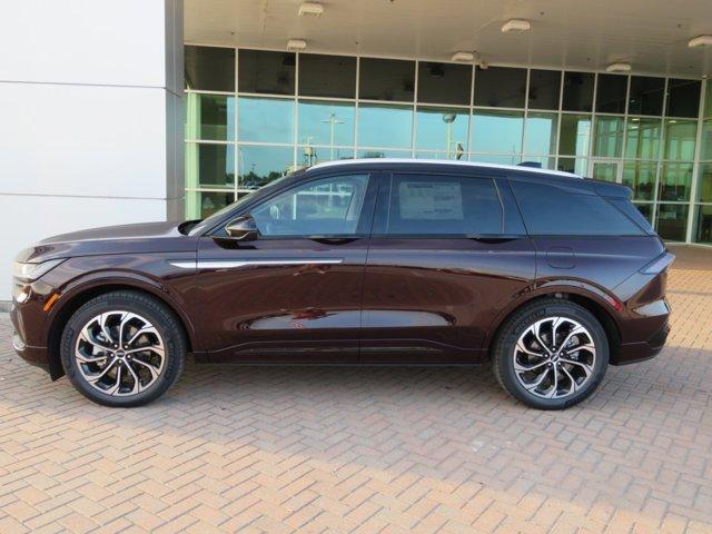 new 2025 Lincoln Nautilus car, priced at $67,525