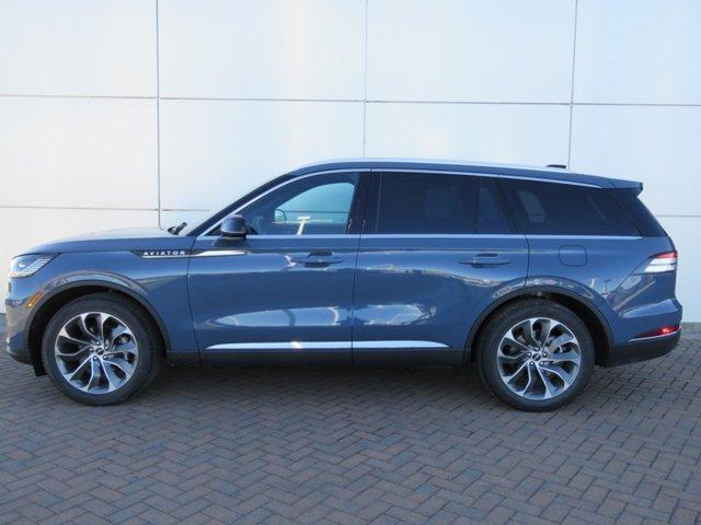 new 2025 Lincoln Aviator car, priced at $69,598