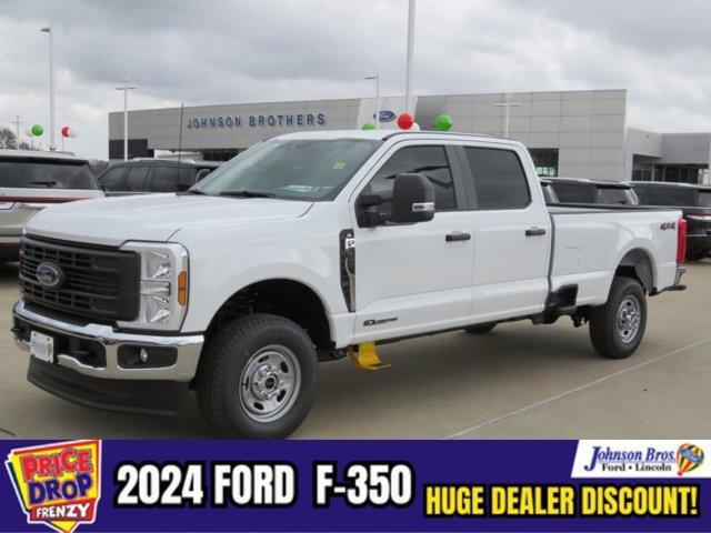 new 2024 Ford F-350 car, priced at $61,515