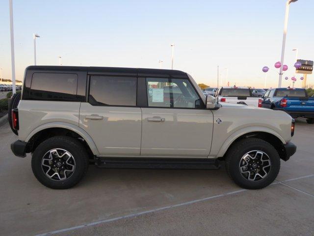 new 2025 Ford Bronco car, priced at $55,726