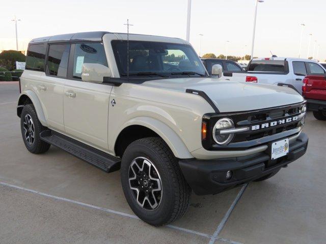new 2025 Ford Bronco car, priced at $55,726