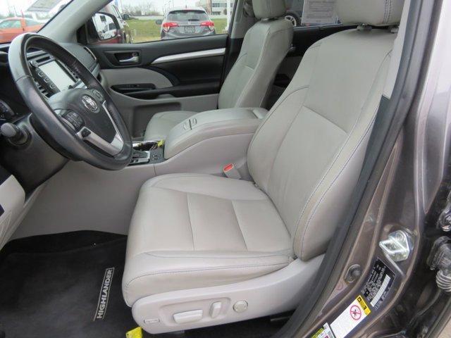 used 2019 Toyota Highlander car, priced at $21,870