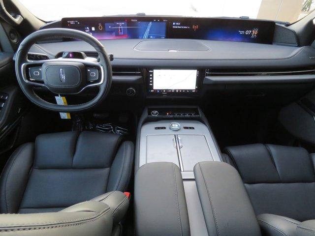 new 2025 Lincoln Navigator L car