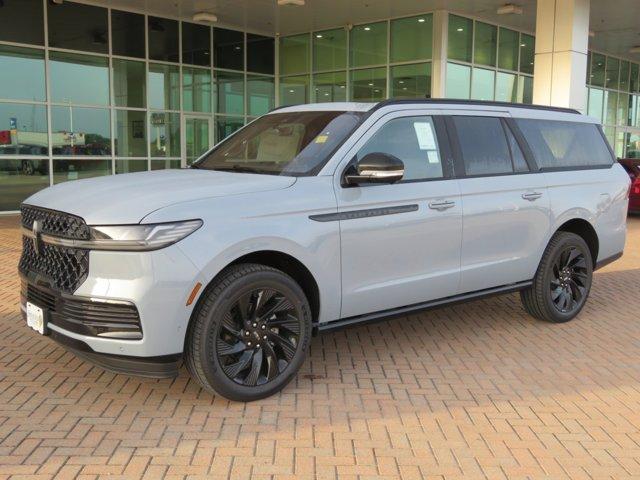 new 2025 Lincoln Navigator L car