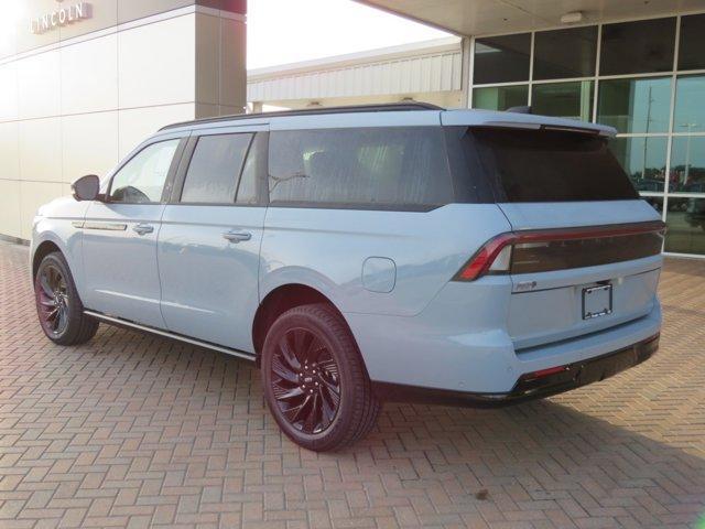 new 2025 Lincoln Navigator L car