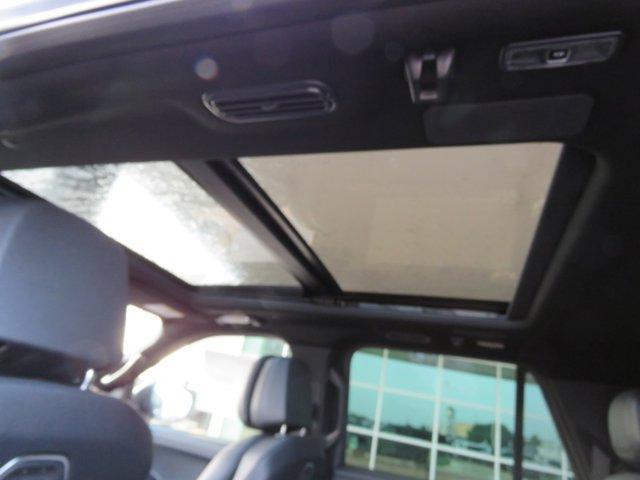 new 2025 Lincoln Navigator L car