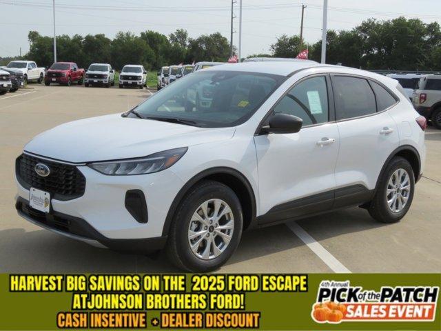 new 2025 Ford Escape car, priced at $30,218