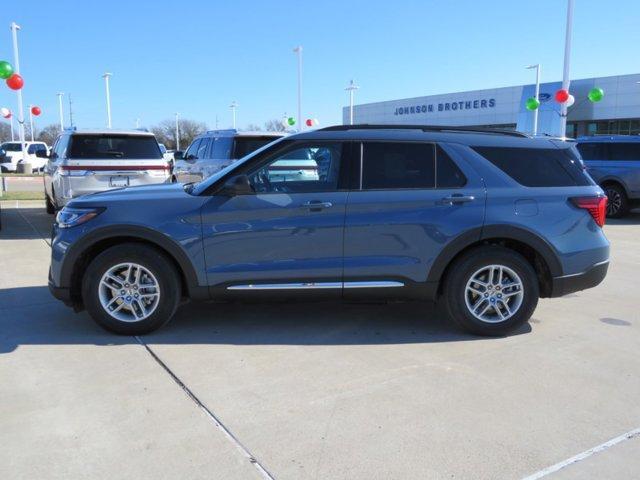 new 2025 Ford Explorer car, priced at $40,988