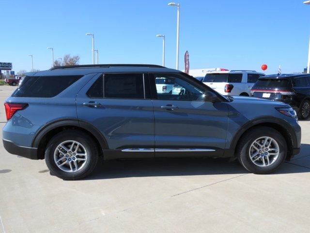 new 2025 Ford Explorer car, priced at $40,988