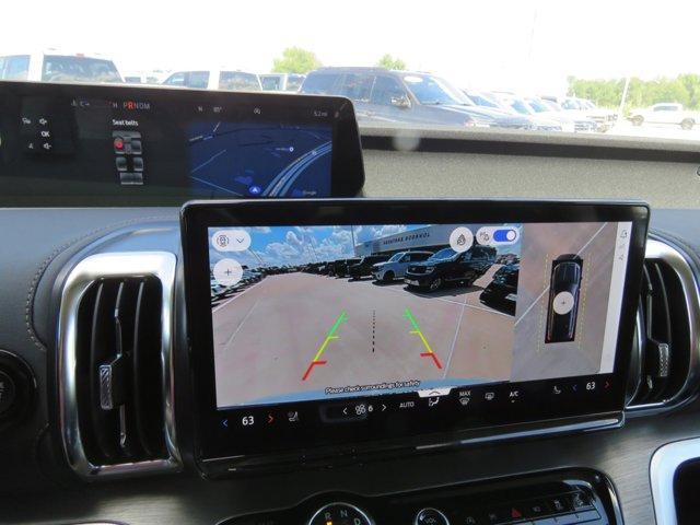 new 2025 Ford Expedition car, priced at $78,618