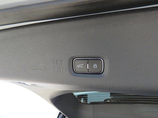 new 2025 Ford Expedition car, priced at $78,618