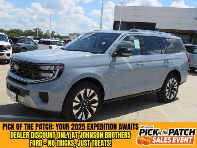 new 2025 Ford Expedition car, priced at $78,618