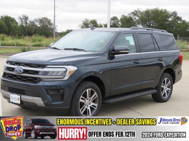 new 2024 Ford Expedition car, priced at $65,684