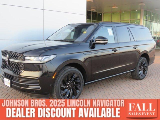 new 2025 Lincoln Navigator L car, priced at $108,283