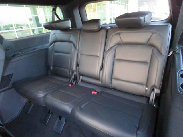 new 2025 Lincoln Navigator L car