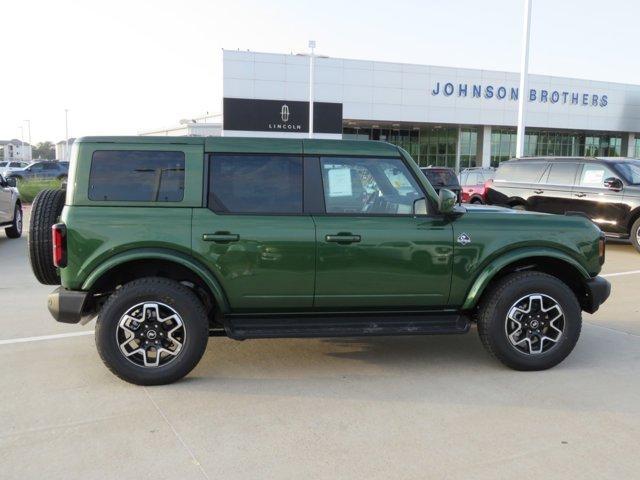 new 2025 Ford Bronco car, priced at $53,258