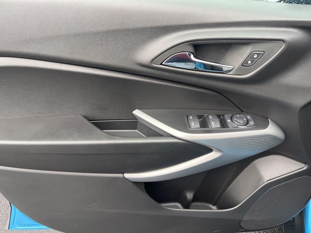 new 2025 Chevrolet Trax car, priced at $25,480