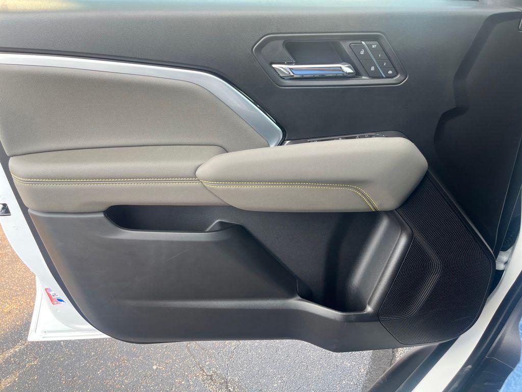 new 2026 Chevrolet Colorado car, priced at $54,737