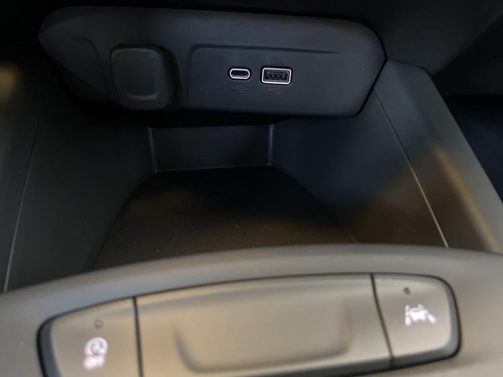 new 2025 Chevrolet Trax car, priced at $23,790