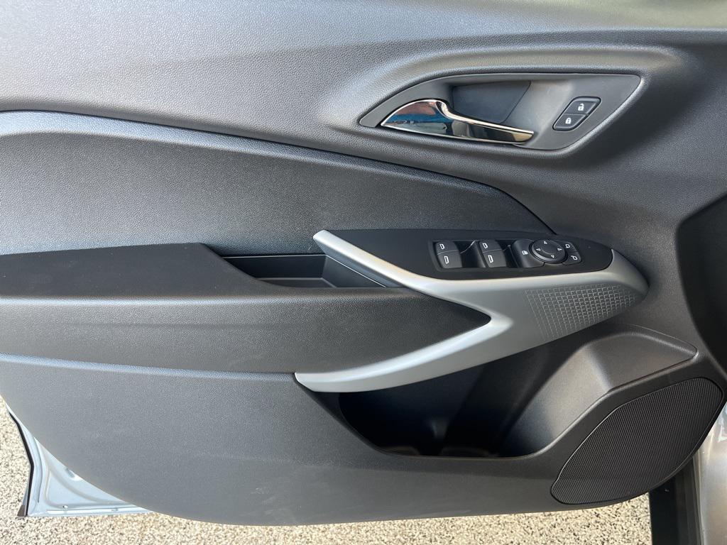 new 2025 Chevrolet Trax car, priced at $23,790