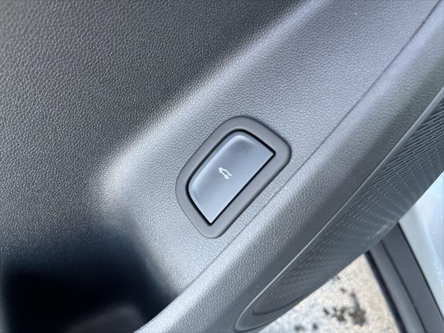 new 2025 Chevrolet Traverse car, priced at $44,045