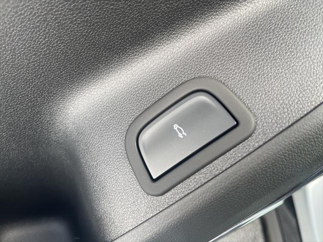 new 2025 Chevrolet Traverse car, priced at $56,645