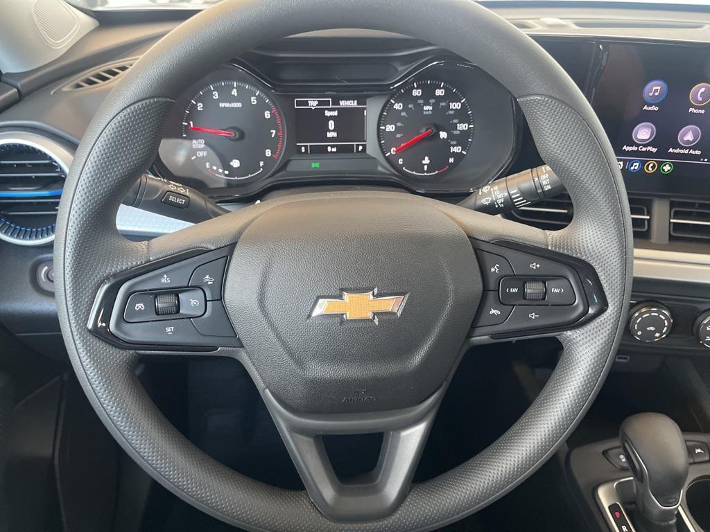 new 2025 Chevrolet Trax car, priced at $22,190