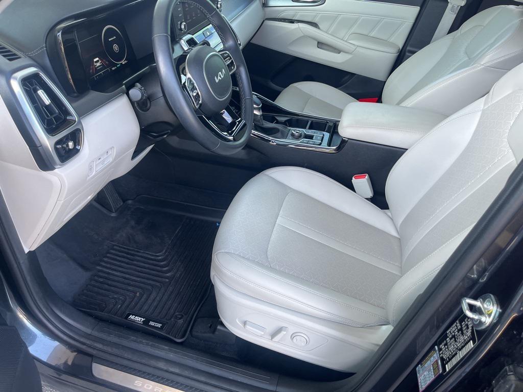 used 2023 Kia Sorento car, priced at $29,964