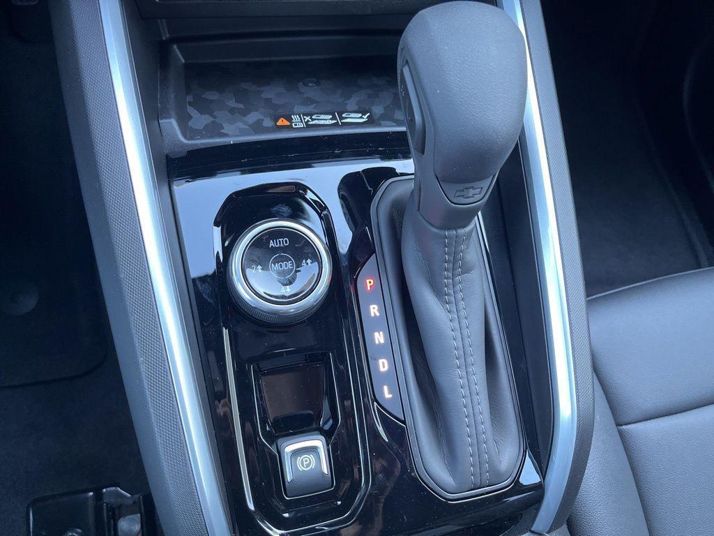 new 2026 Chevrolet Colorado car, priced at $43,700