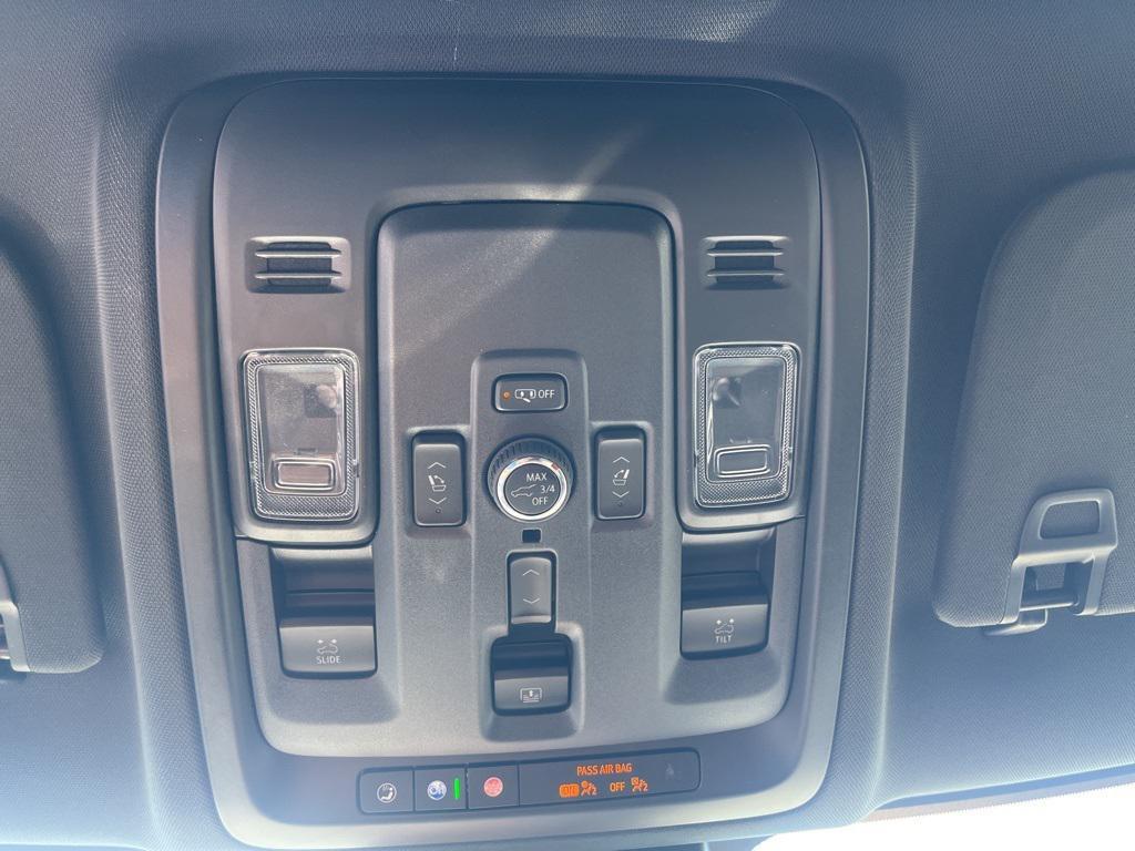 new 2025 Chevrolet Tahoe car, priced at $76,250