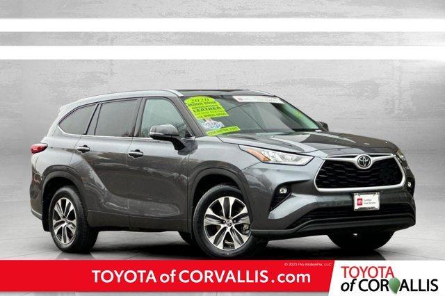 used 2020 Toyota Highlander car, priced at $29,000