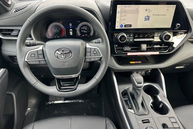 new 2026 Toyota Highlander car, priced at $51,478