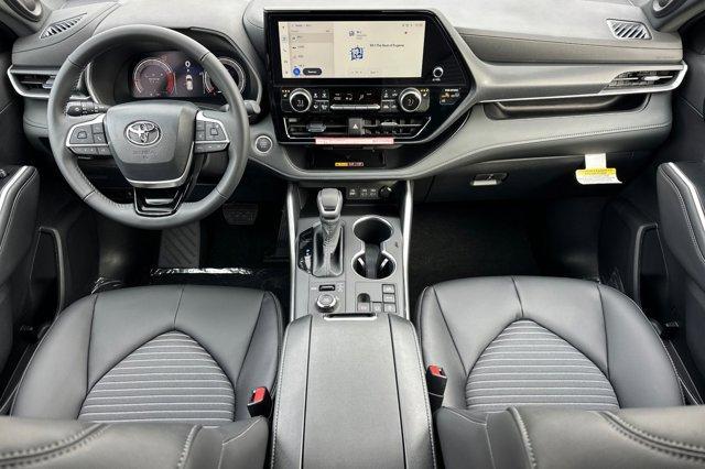 new 2026 Toyota Highlander car, priced at $51,478