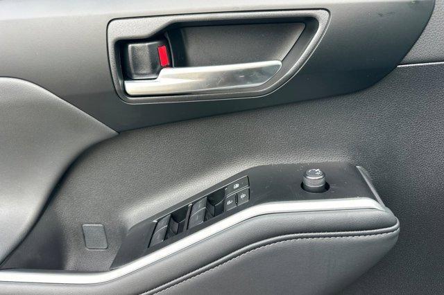 new 2026 Toyota Highlander car, priced at $51,478