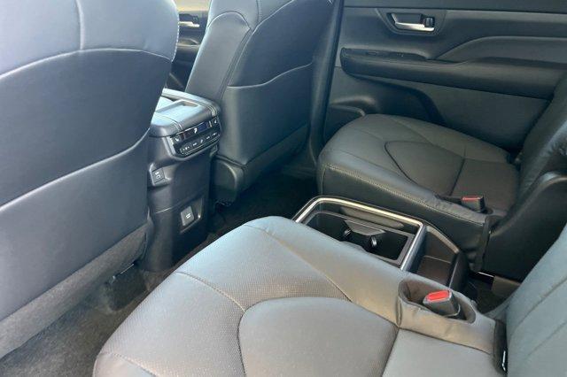 new 2025 Toyota Grand Highlander Hybrid car, priced at $58,092
