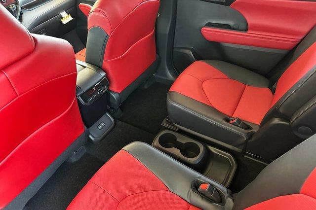 new 2025 Toyota Highlander car, priced at $50,588