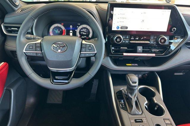new 2025 Toyota Highlander car, priced at $50,588