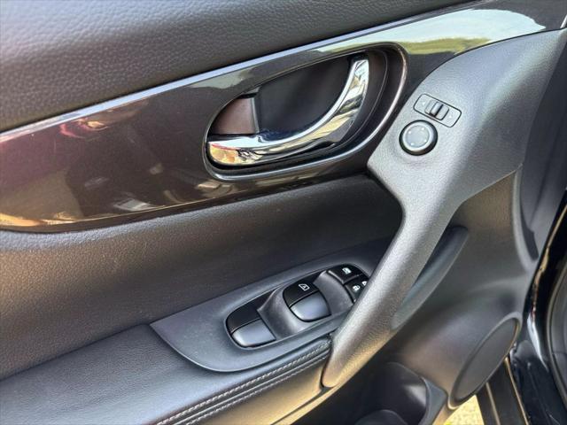 used 2019 Nissan Rogue car, priced at $12,488