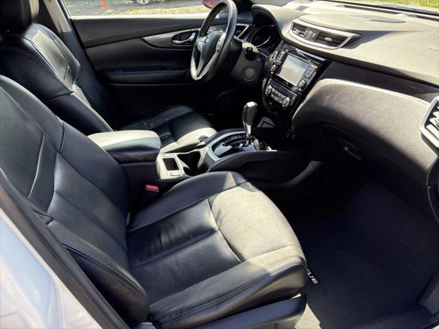 used 2016 Nissan Rogue car, priced at $10,987
