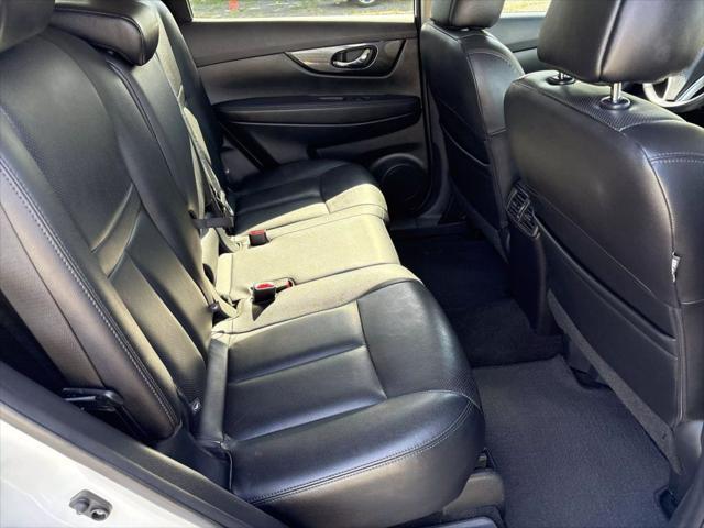 used 2016 Nissan Rogue car, priced at $10,987
